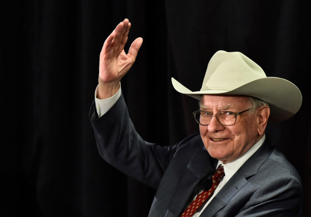 Berkshire Hathaway : A quoi joue Warren Buffett ?